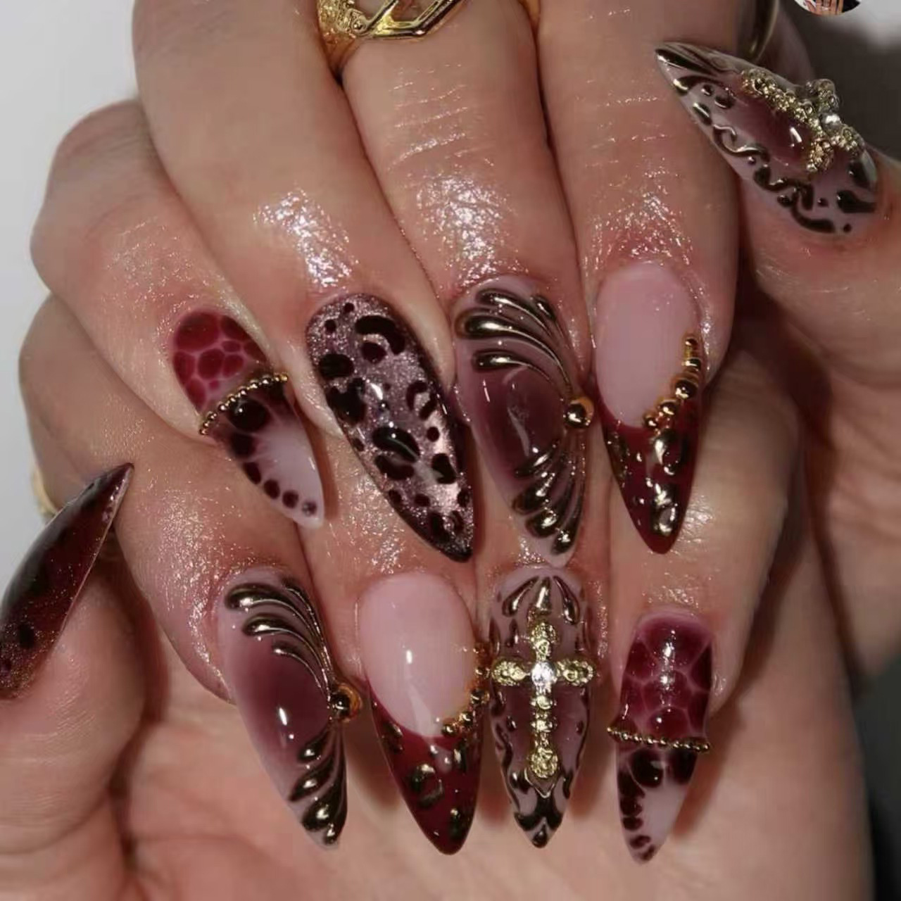 Press On Nail Set - Medium fake nails for women gradient