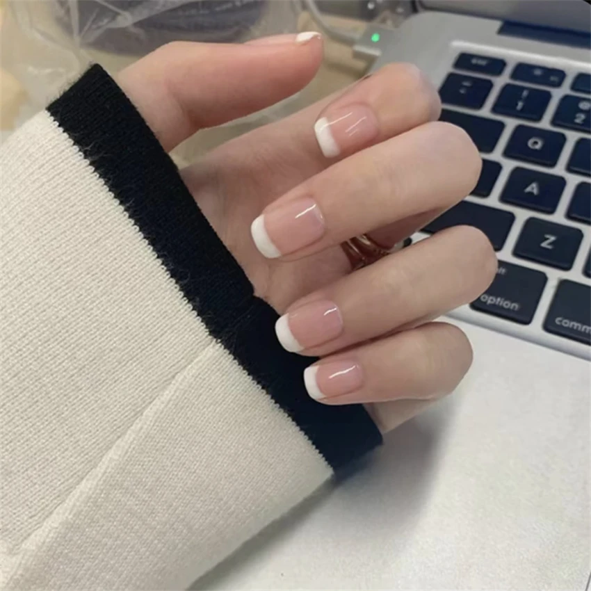24Pcs/Set Short French Minimal - Press On Nail Set 评论和价格